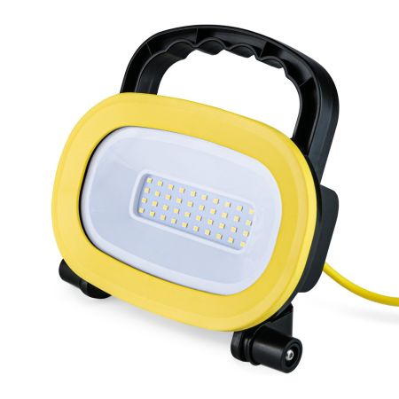 Bright Source 15W LED Worklight 110V 4000K IP54 1500lm [232001]